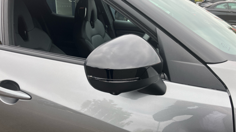 Nissan Juke 1.6 Hybrid Tekna 5dr Auto Hybrid Hatchback